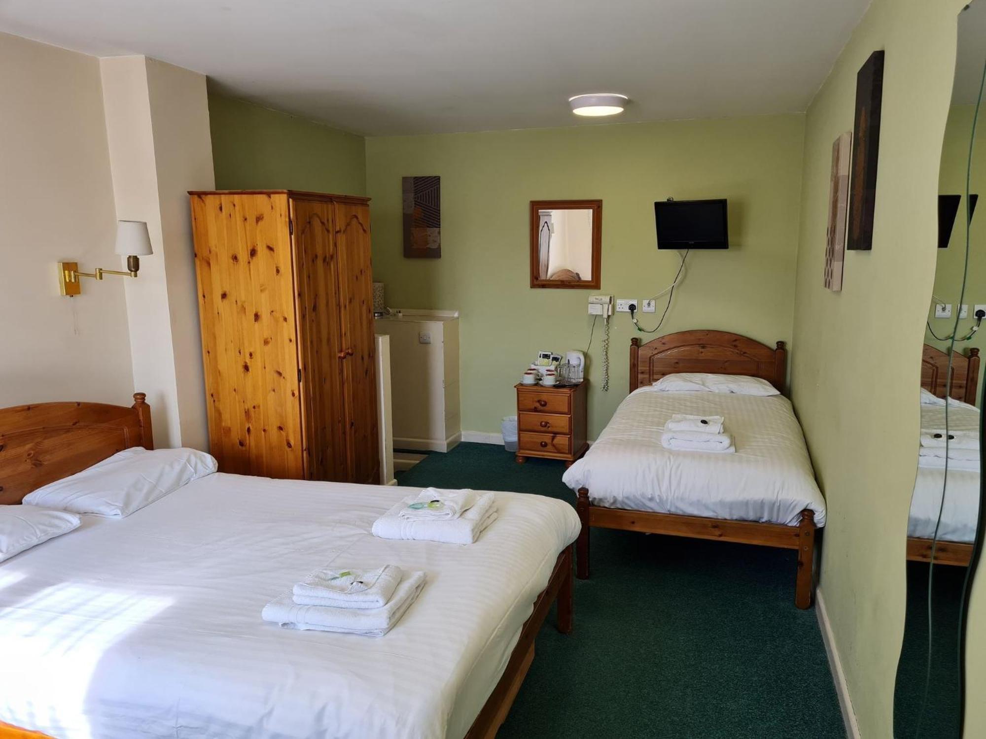 The Blue Cow Hotel South Witham Szoba fotó